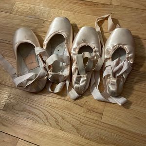 Pointe shoes!